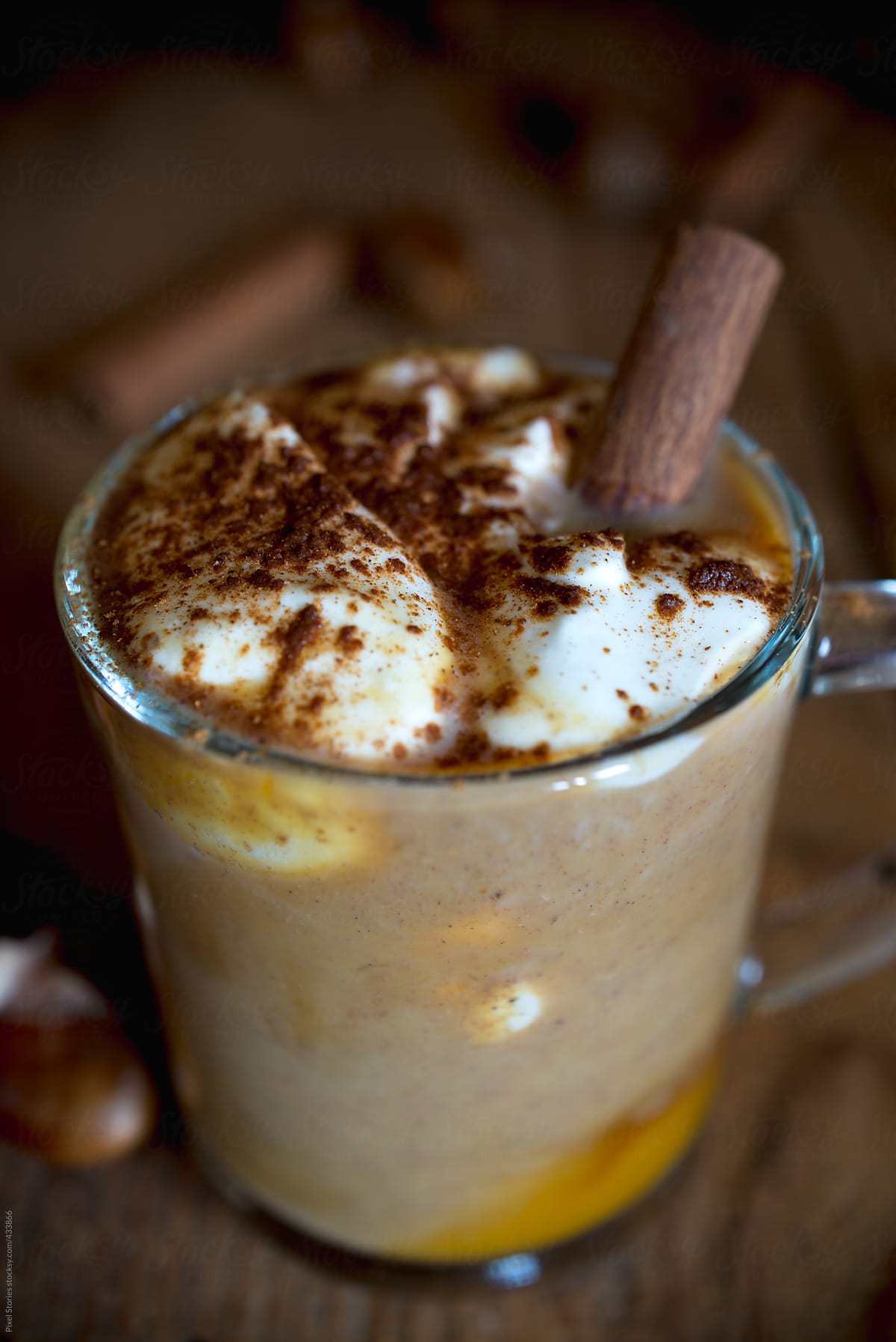 Drinks: pumpkin spice latte close-up