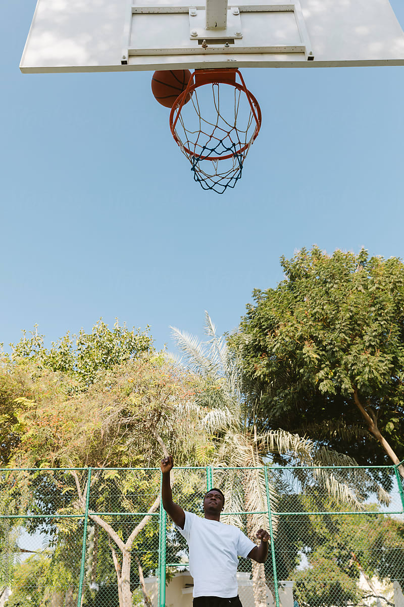 A man playing basketball