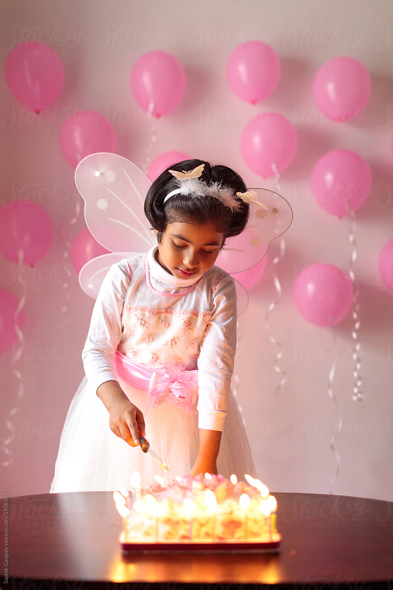 Baby Cutting Birthday Cake While Sitting Stock Photo 1189375879 |  Shutterstock