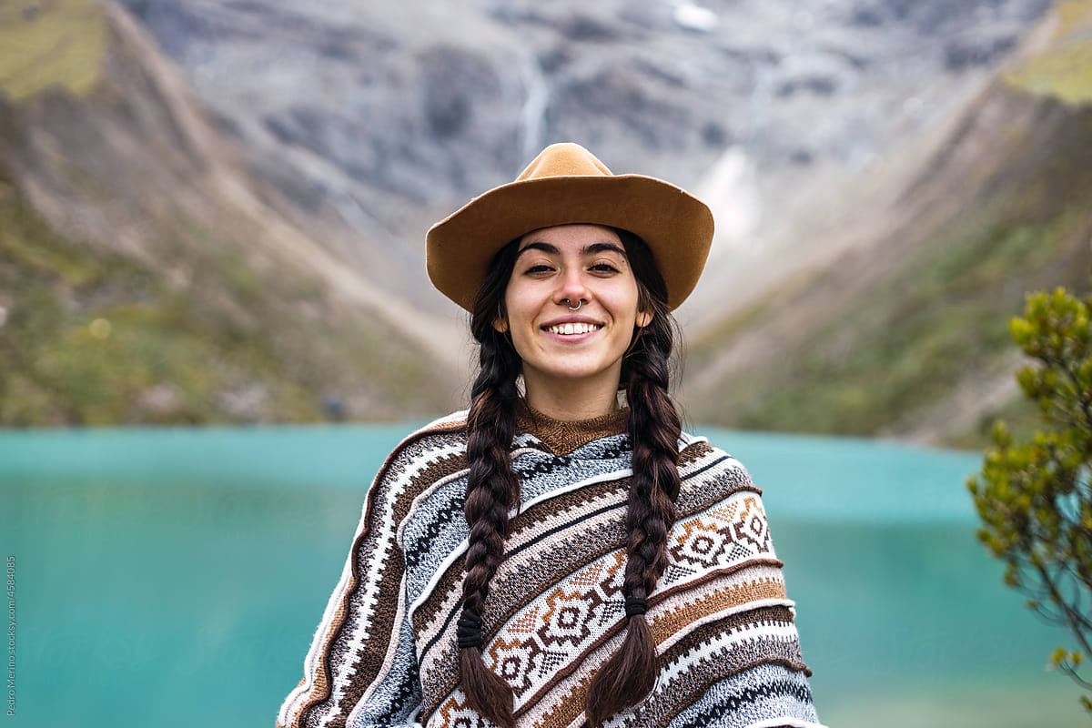 Smiling woman in Humantay Lake