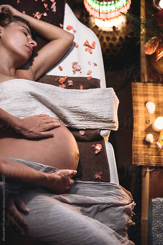 Pregnancy Body Massage