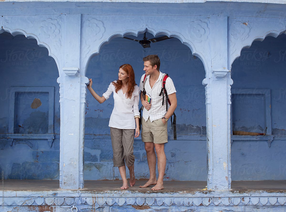 Couple travelling in India.