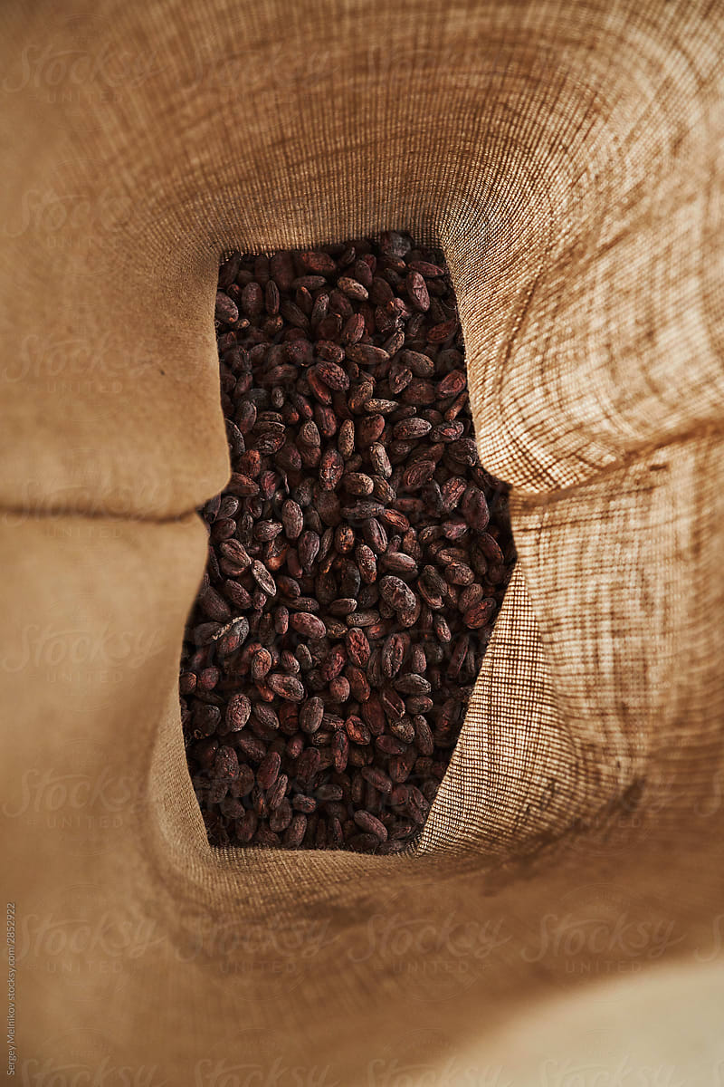 Linen sack with cocoa beans