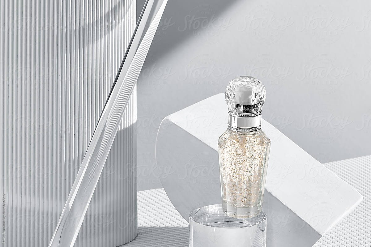 Elegant transparent bottles for essential oil