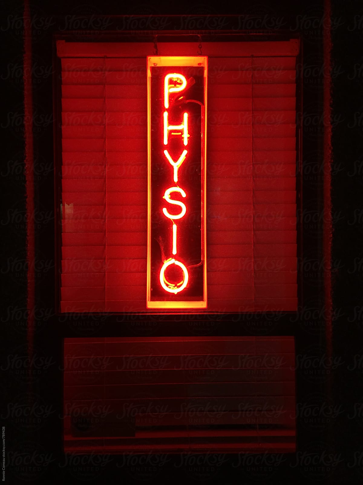 Neon Sign For Physiotherapy