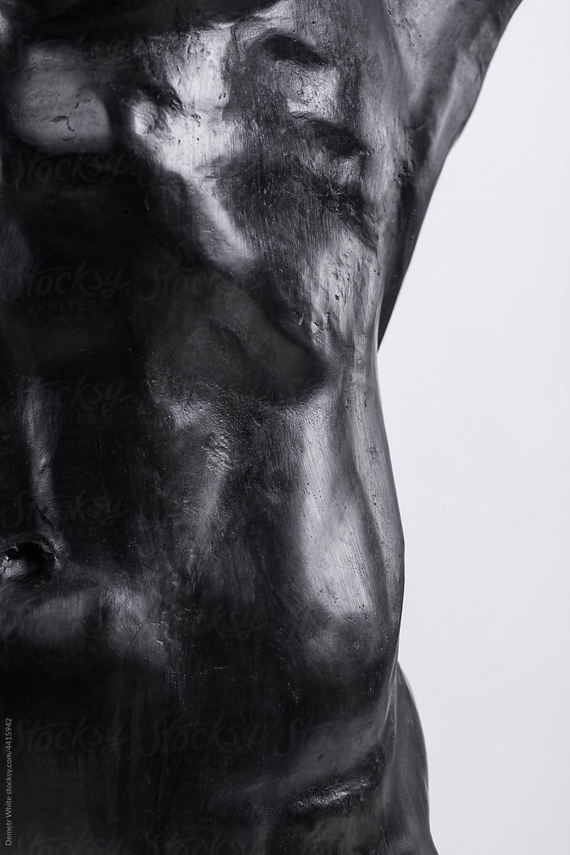 Element of sculpture in shape of human body