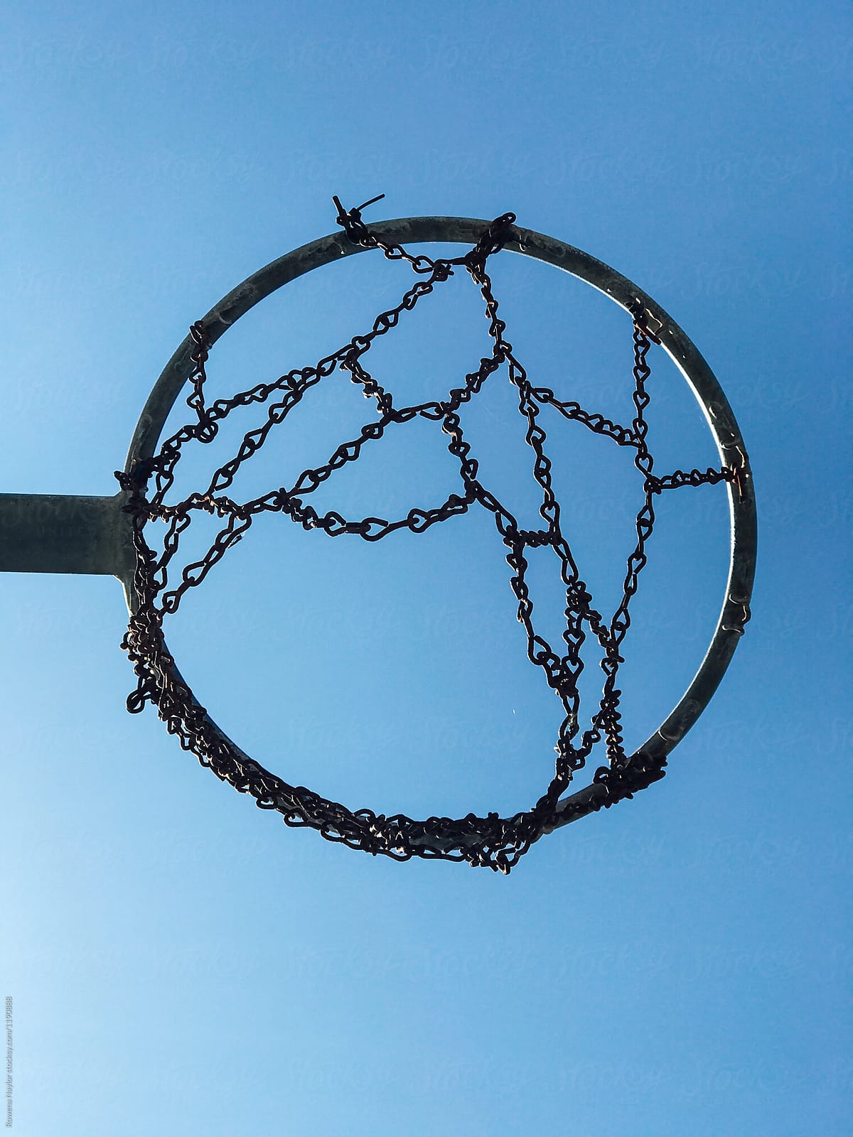Iron chainlink basketball net