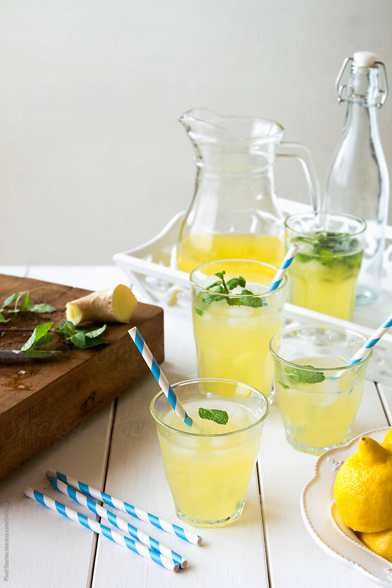 Drinks: ginger lemon fizz