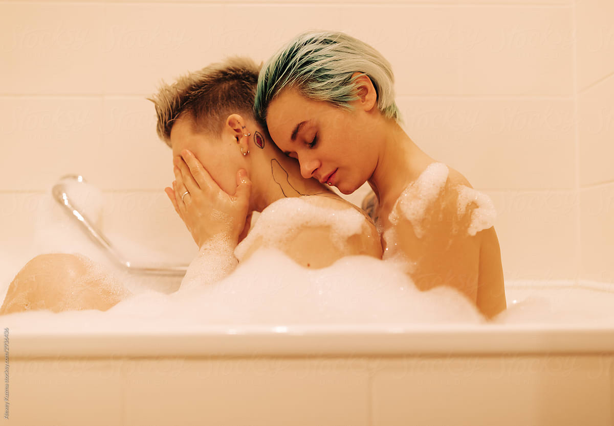Lesbian In The Bath
