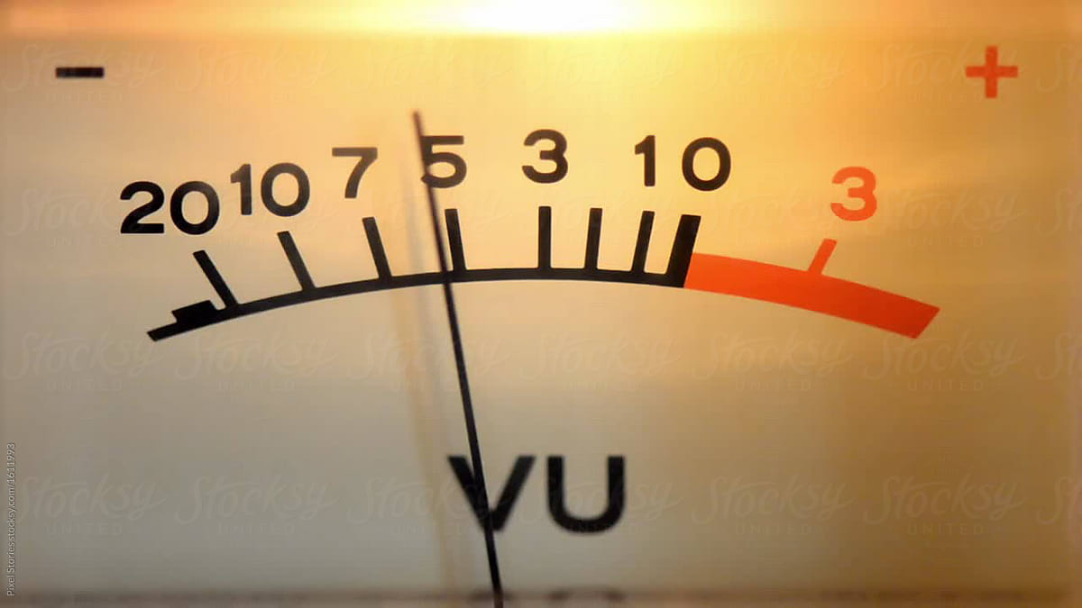 cinemagraph-of-old-volume-level-meter-with-moving-arrow-del