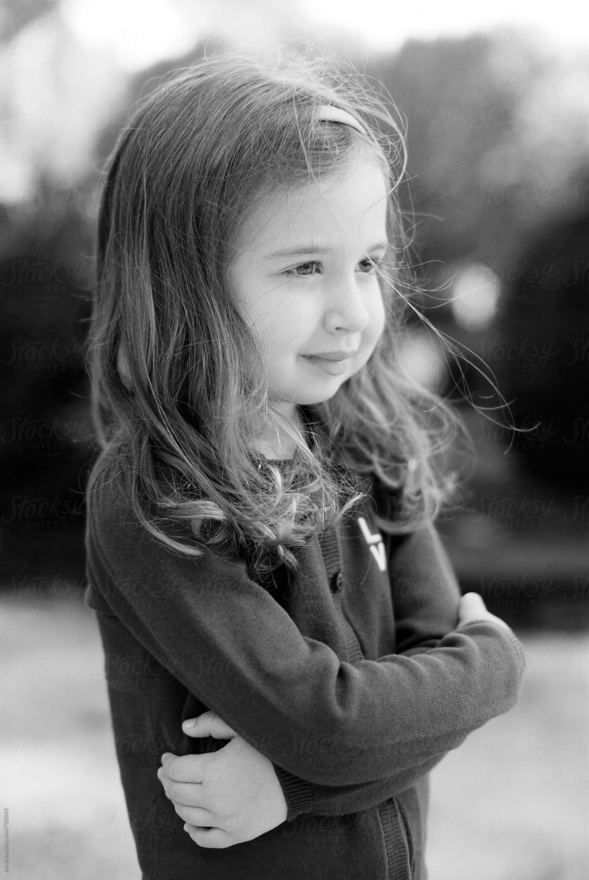 Black And White Profile Portrait Of A Beautiful Young Girl Del Colaborador De Stocksy Jakob