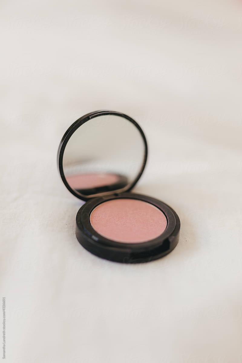 Pink Blush in Mirror Compact on White Linen