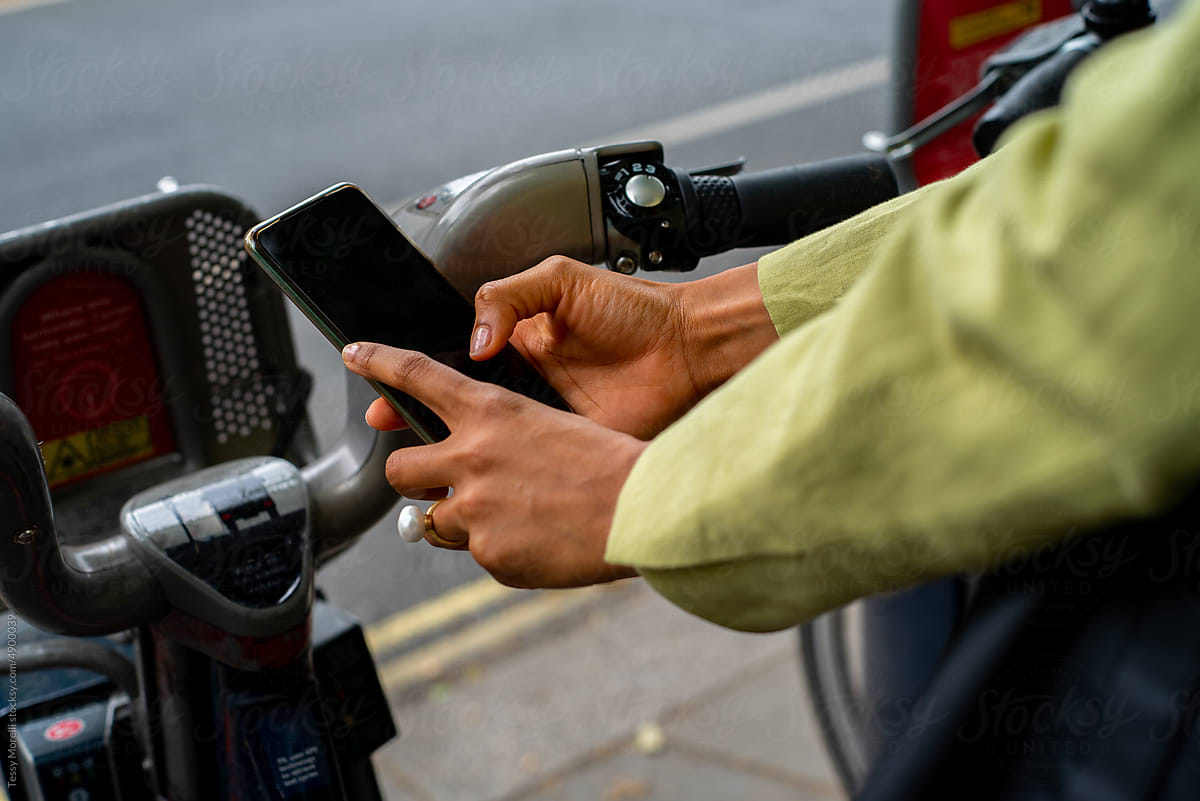 Rental electric bike with phone app
