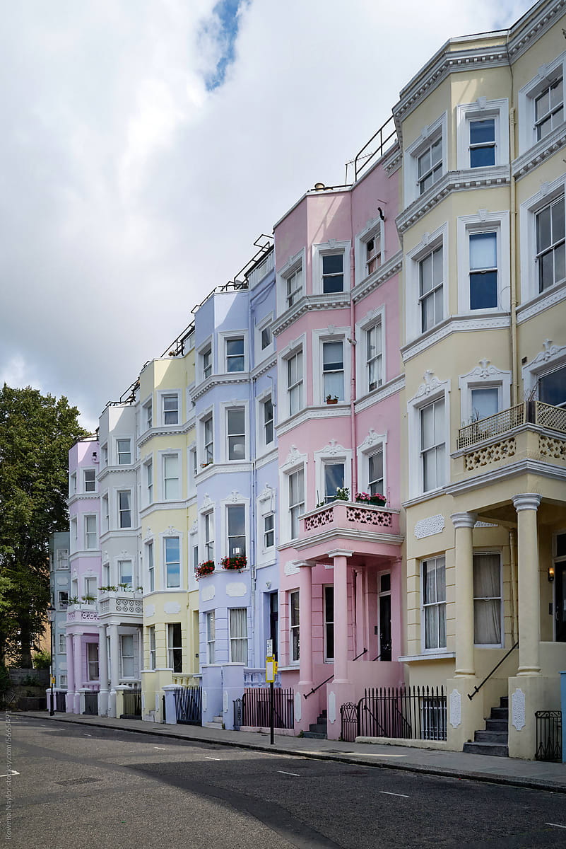 Colourful Notting Hill Homes in London