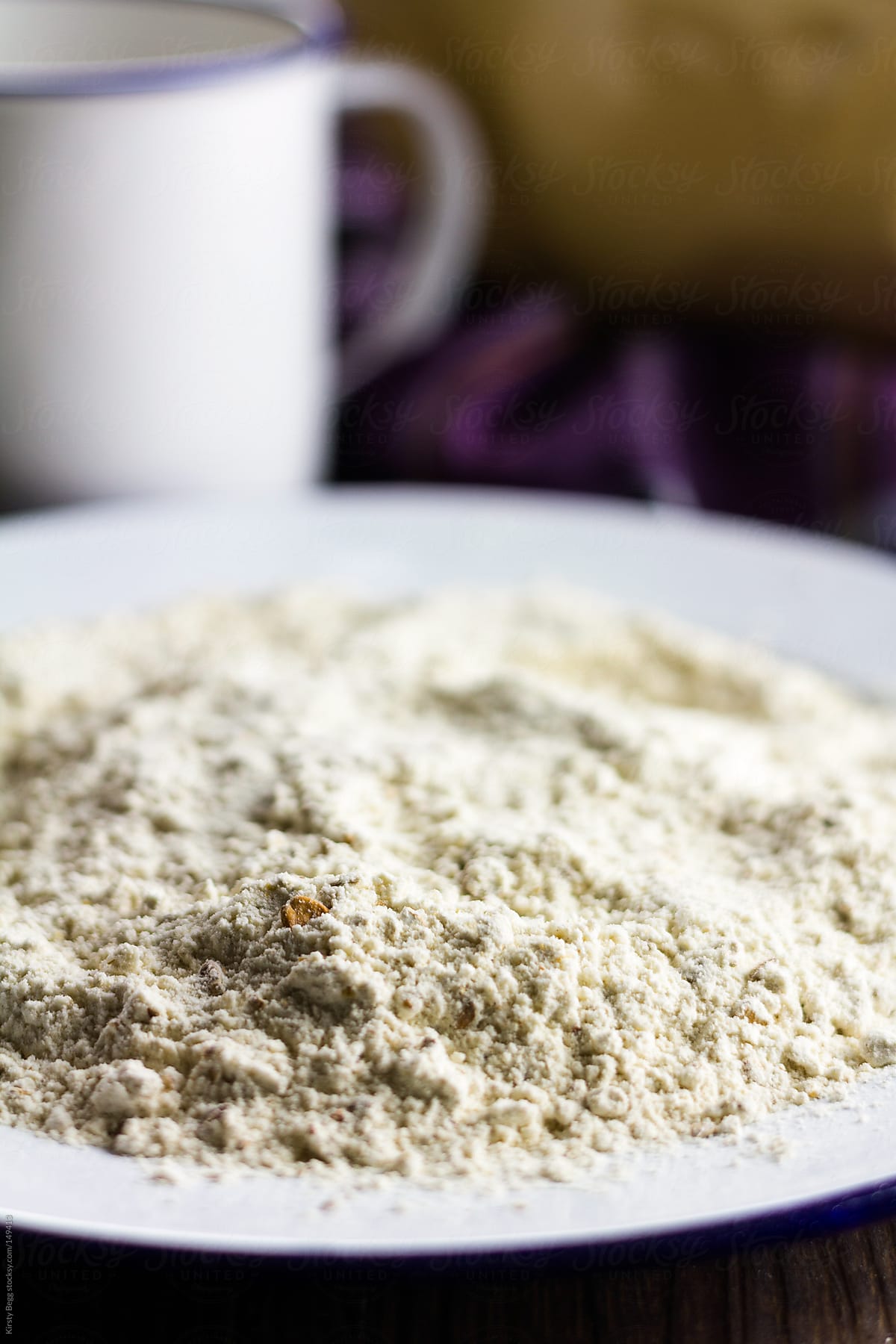 Wholegrain flour vertical