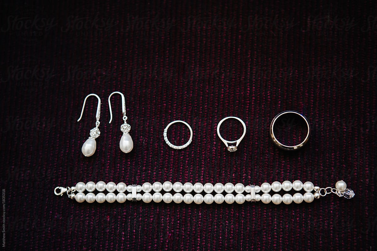 Jewelry - Earrings, rings, pearl bracelet