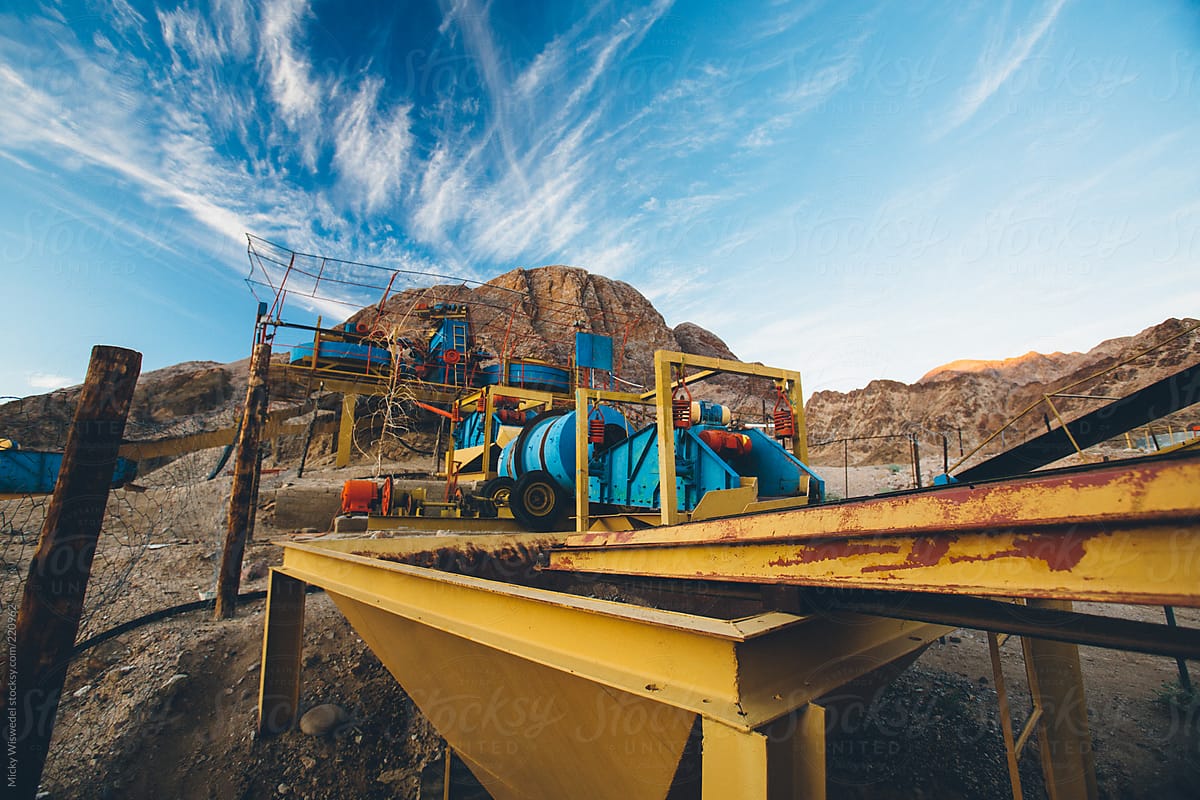 scrap and equipment at an abandoned alluvial diamond mine near the Orange River