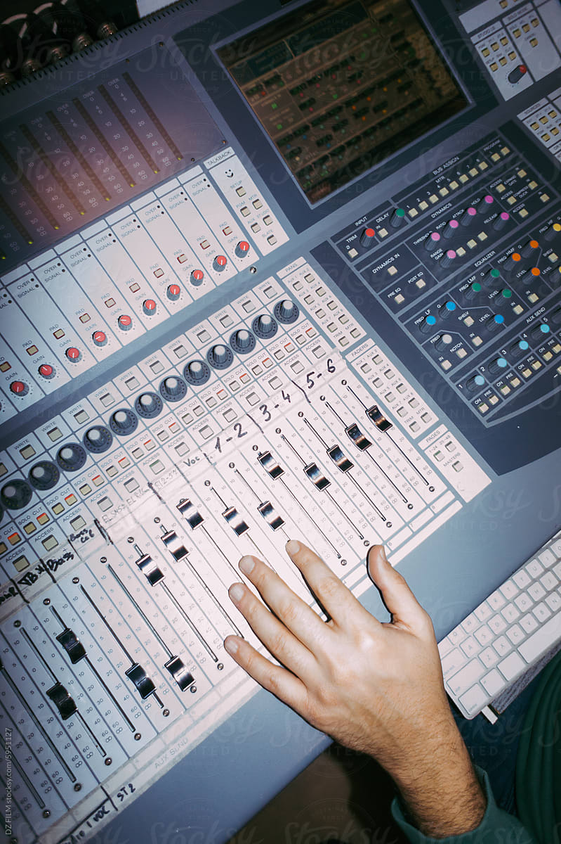 Audio mixer in the recording studio