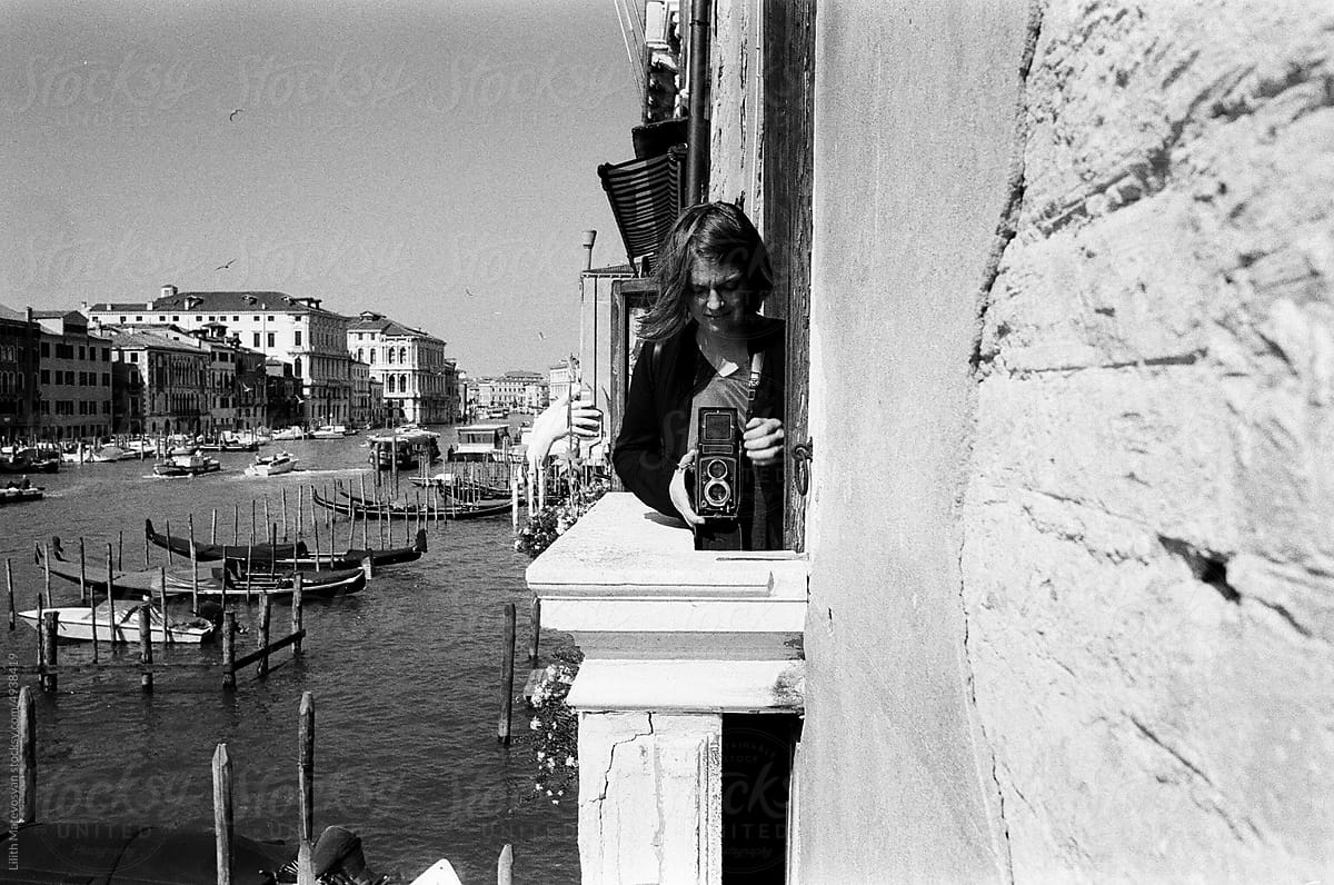 A female photographer in Venice