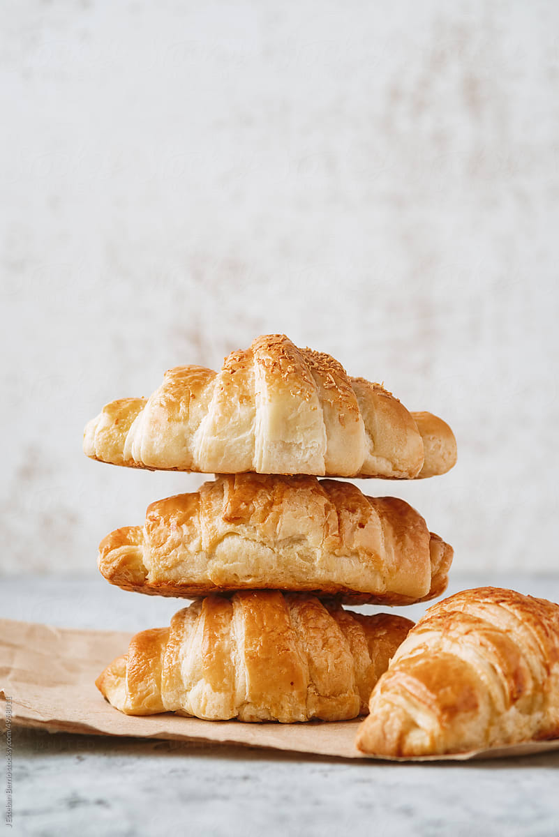 Front view of a croissant tower