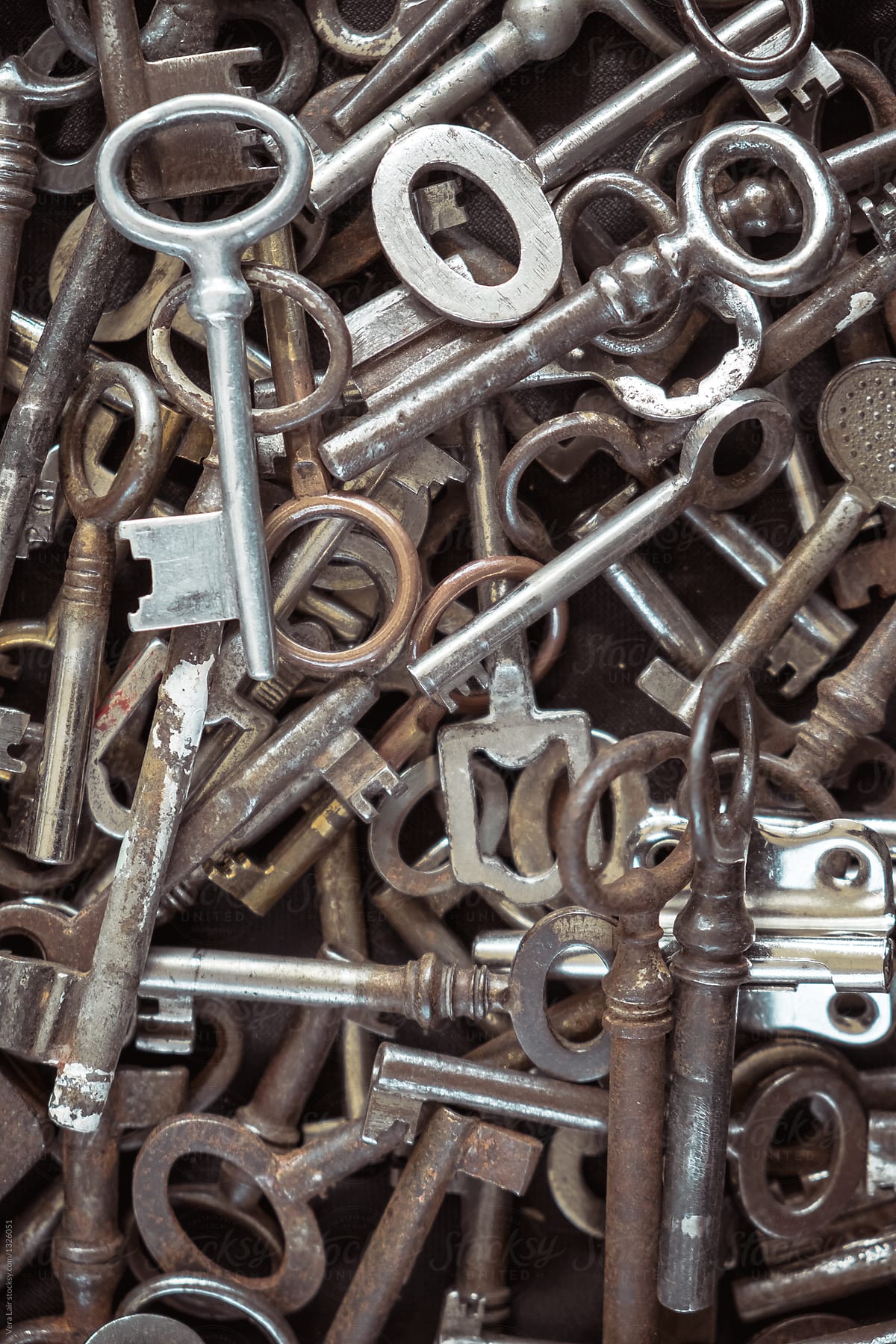 A pile of old  keys