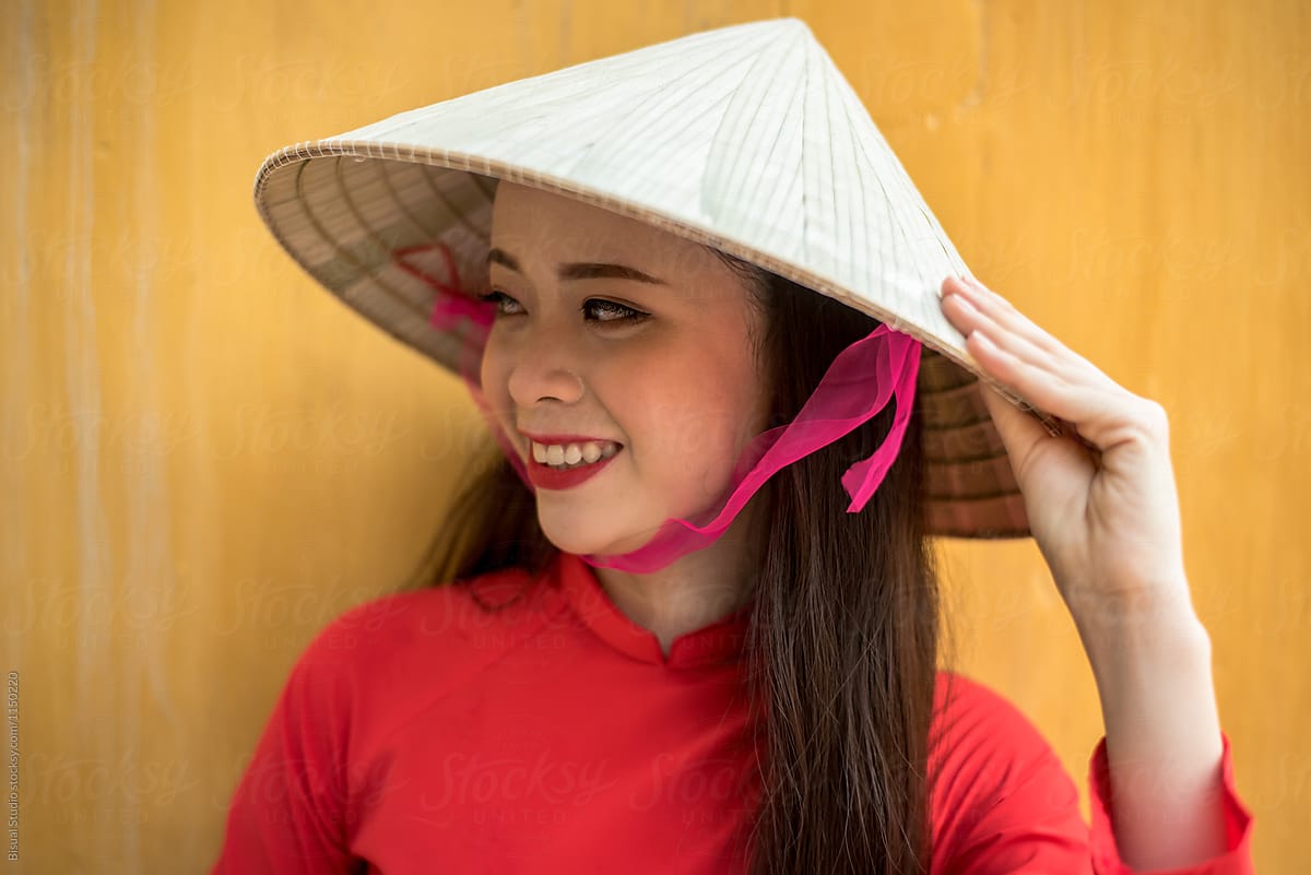 traditional vietnamese hat
