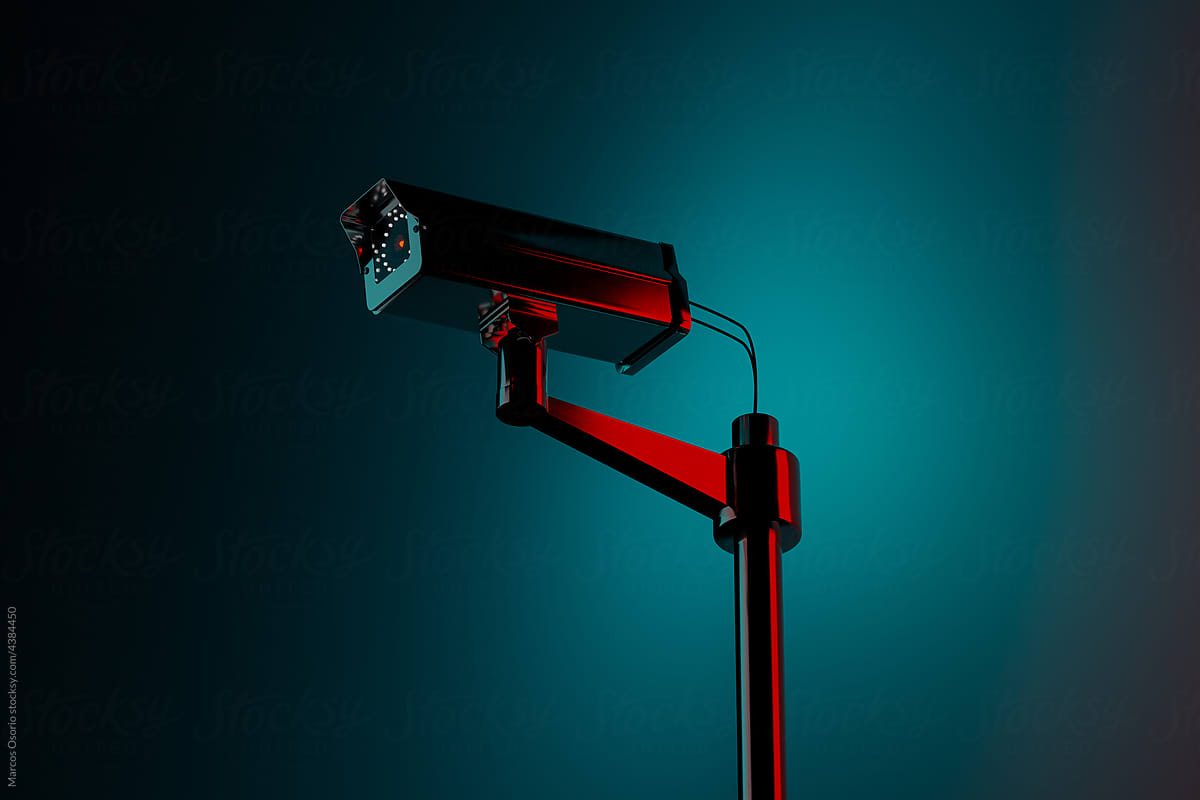 Connected surveillance camera