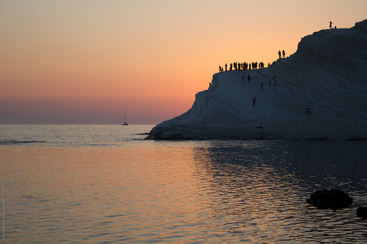Scala dei Turchi.\
Amazing view of the sea by sunset