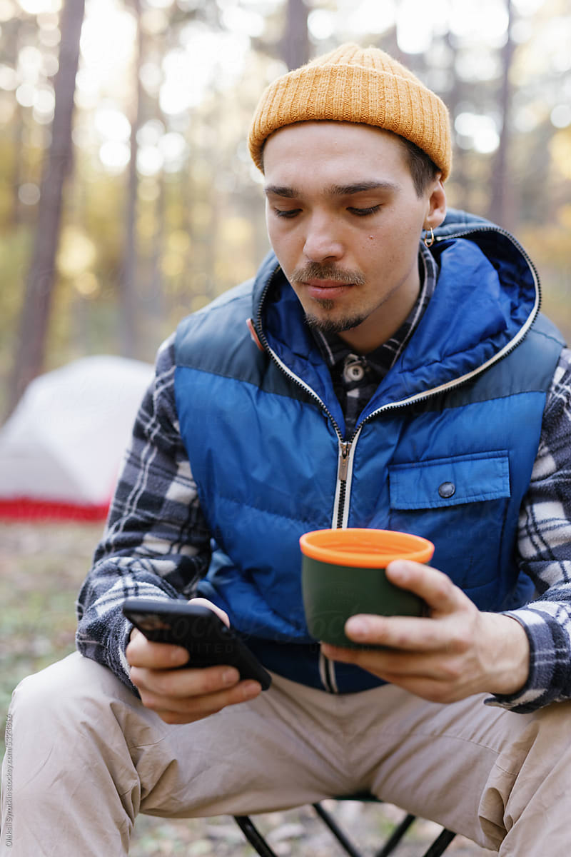Outdoorsman digital phone beverage cup recreation camping