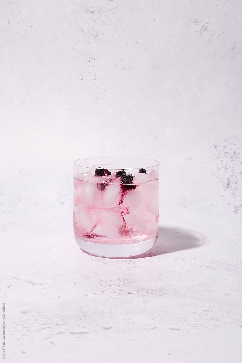 Iced cocktail drink