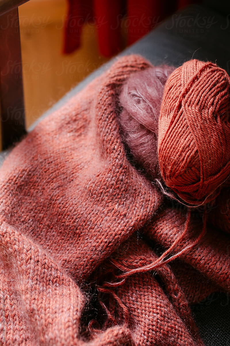 pink / red yarn