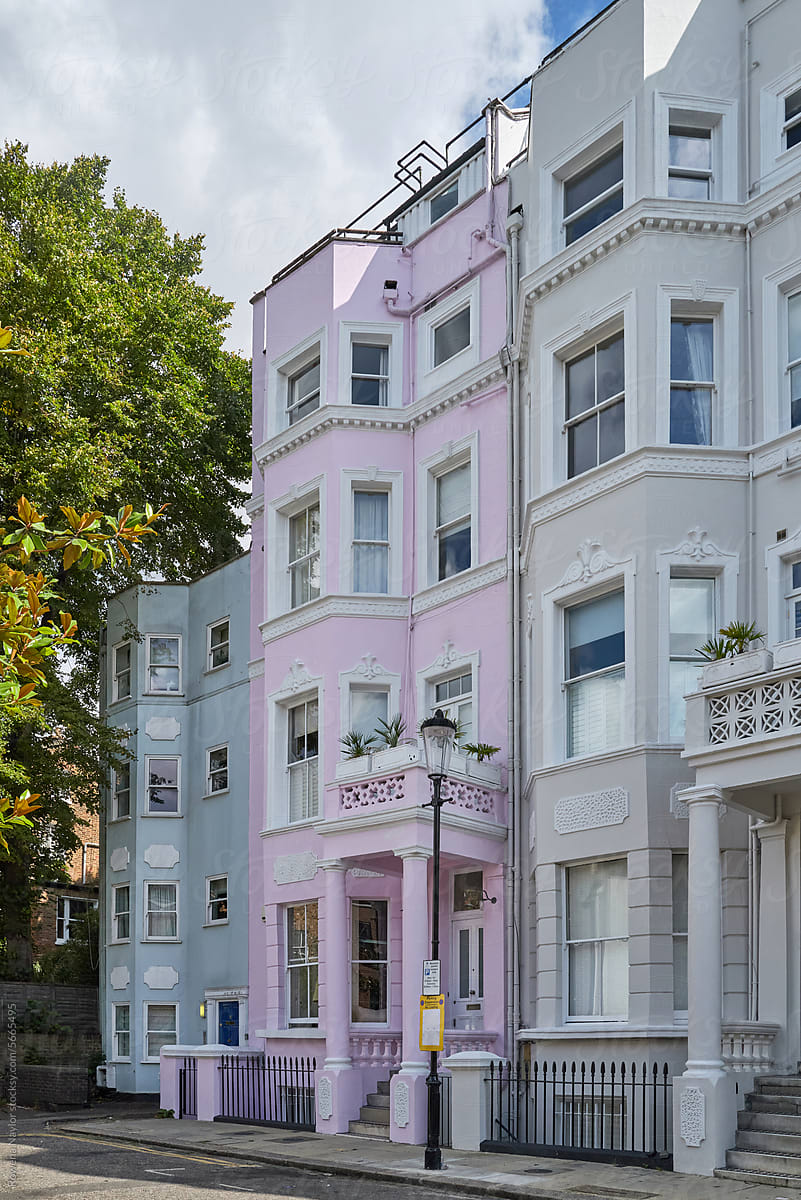Famous Pastel homes of Notting Hill London