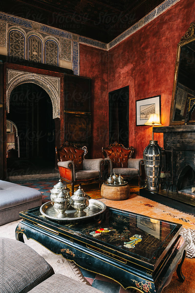 Beautiful Moroccan Living Room With Antiques