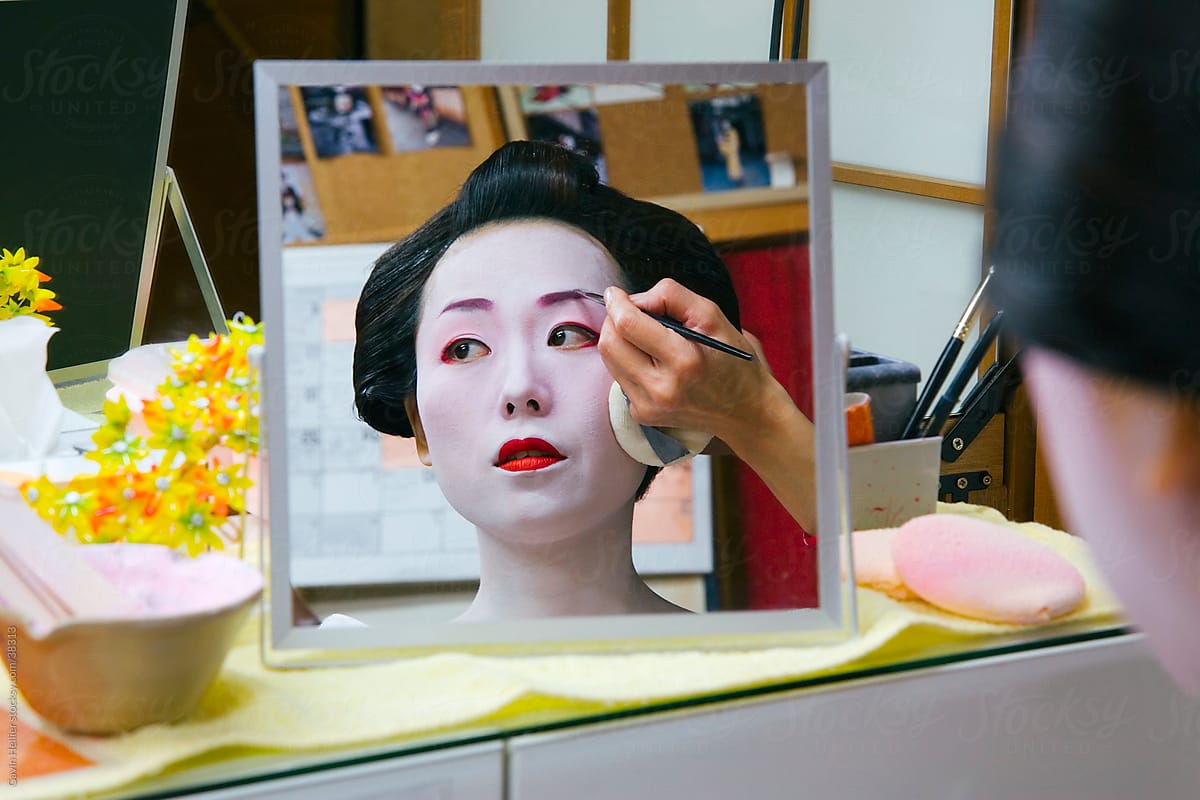 Asia Japan Honshu Kansai Region Kyoto Geisha Having Make Up