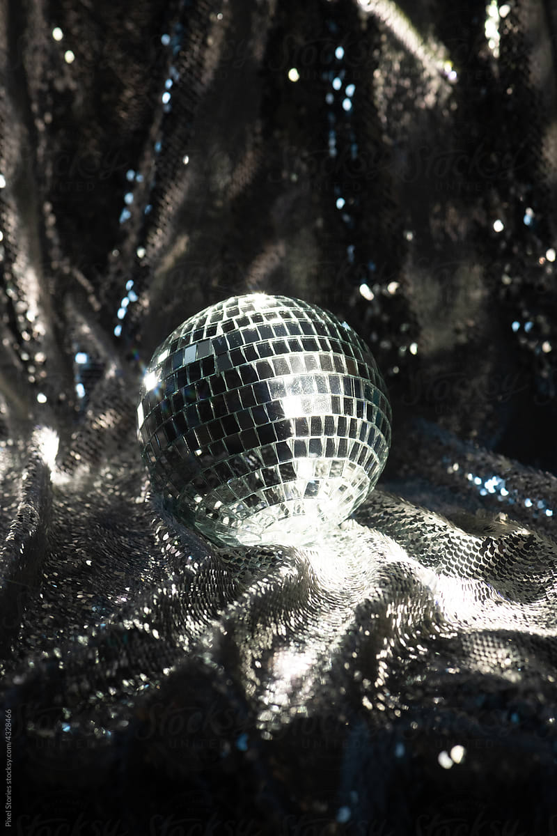 Disco ball with a star filter