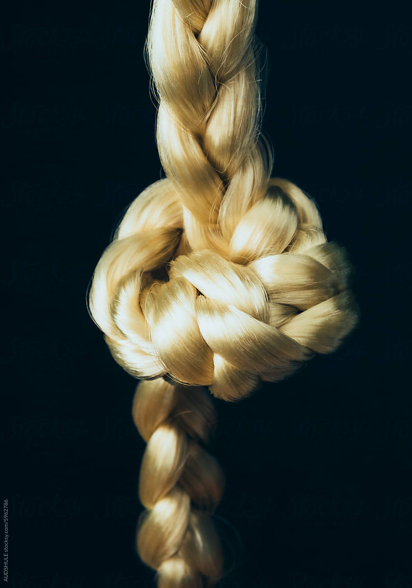 blonde braid knot