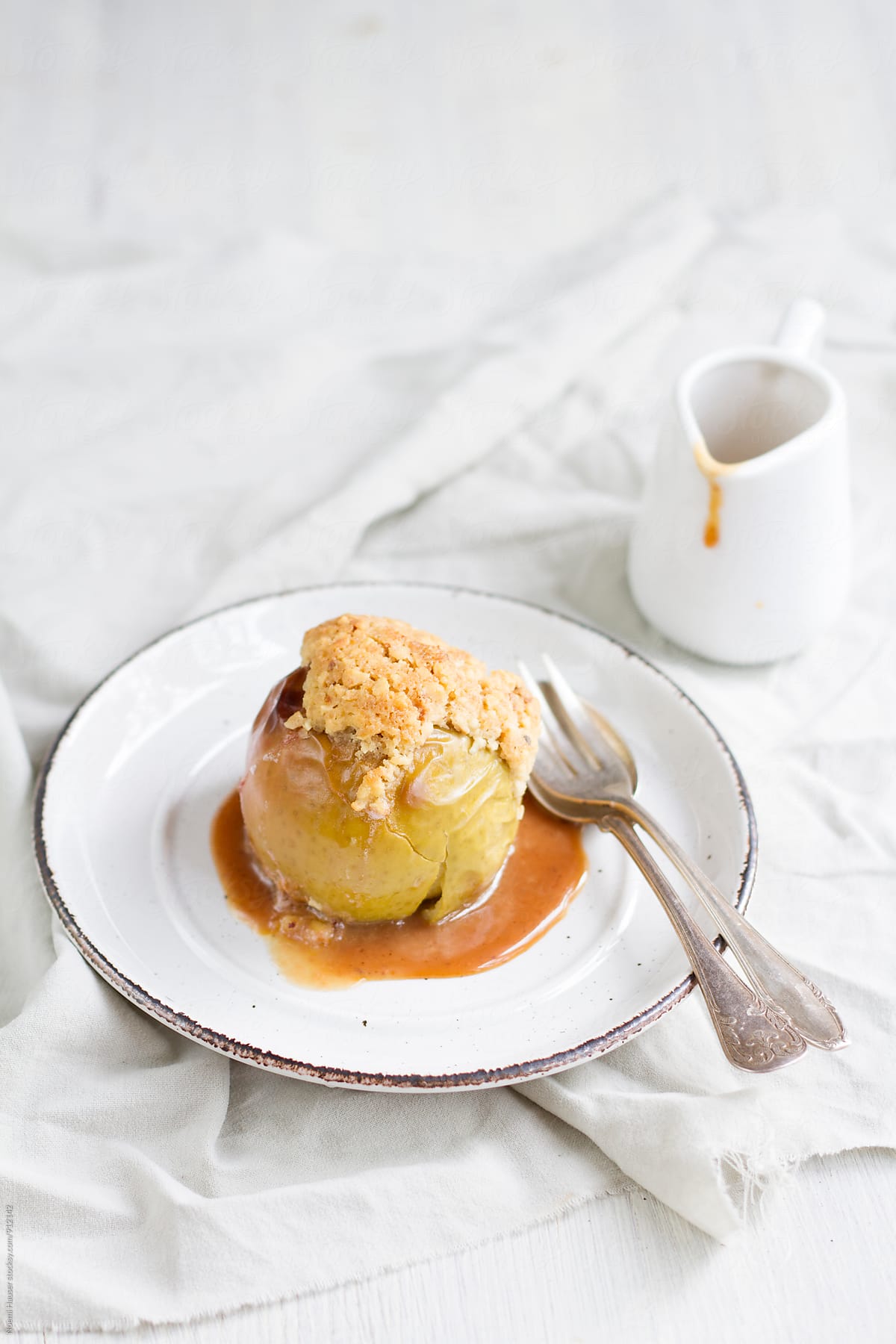 Baked apple with caramel sauce