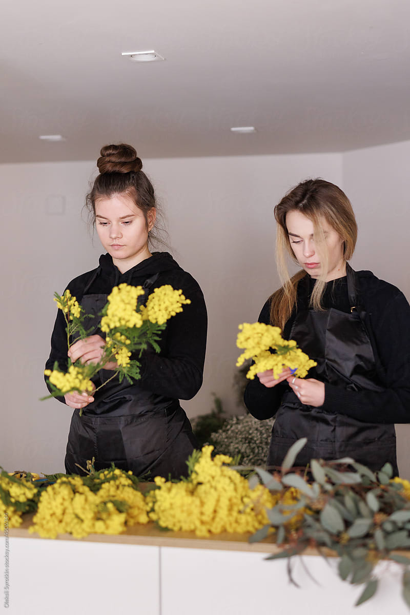 Florist team shop floral arrangement