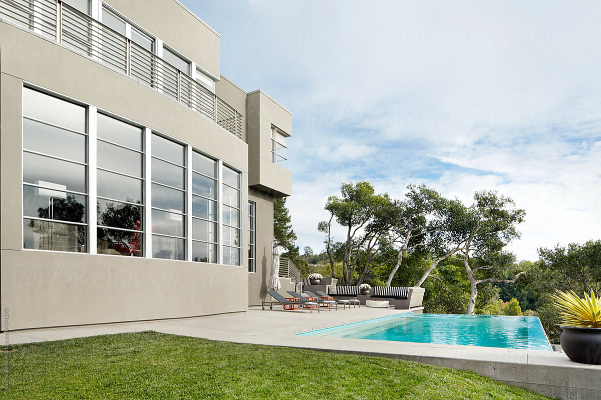 Beautiful luxury home with backyard swimming pool