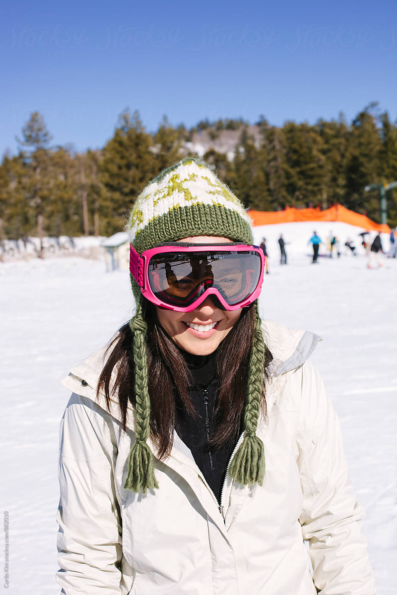 Portrait of a female snowboarder