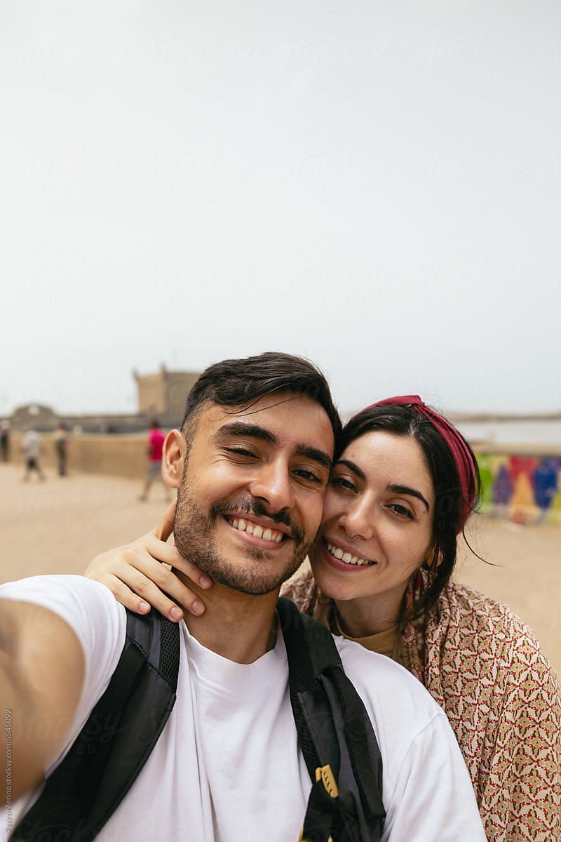 11 tips to take great couple by yourself for Instagram, boyfriend and  girlfriend selfies HD phone wallpaper | Pxfuel