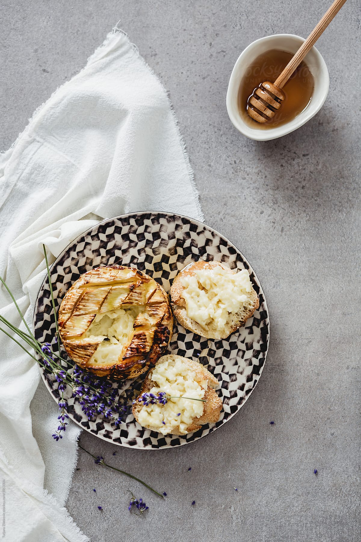 Baked camembert with honey and lavender