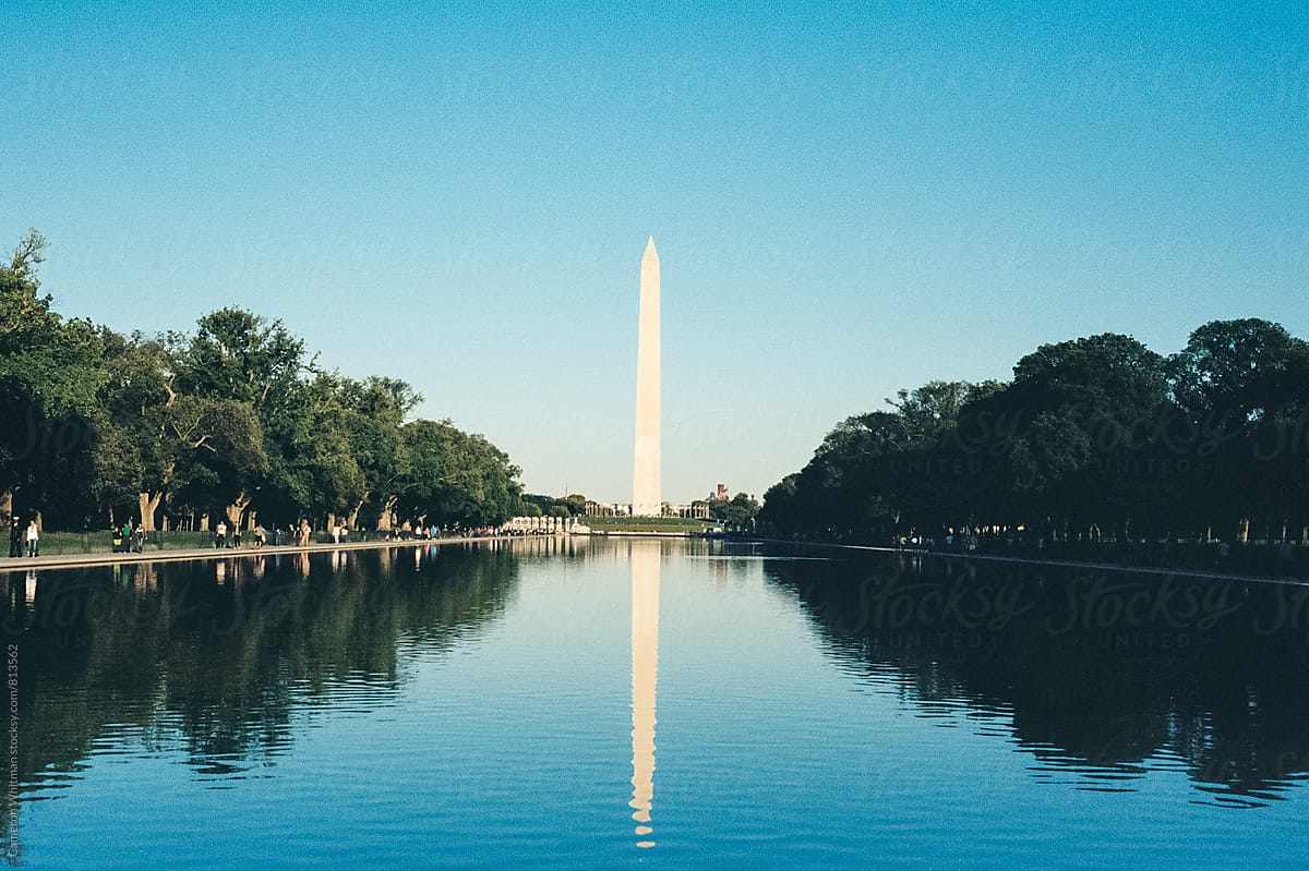 Washington Monument & Reflecting Pool in Washington DC