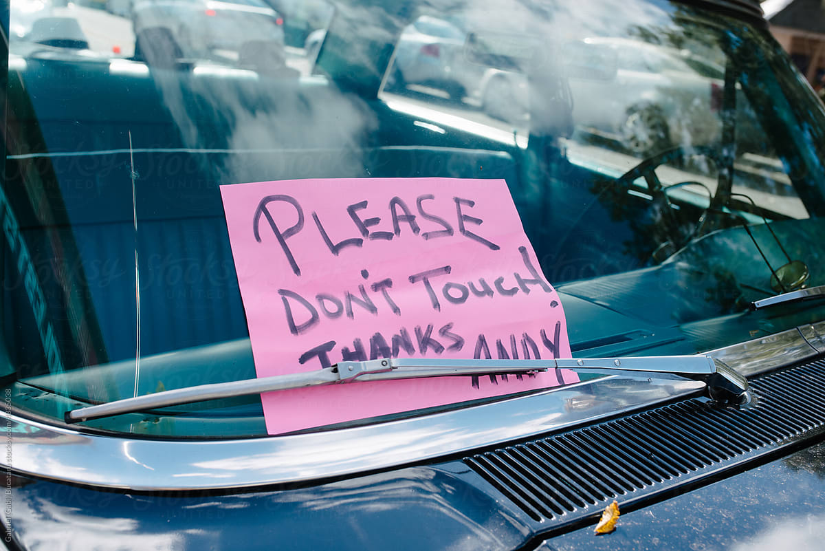 Please don\'t touch sign
