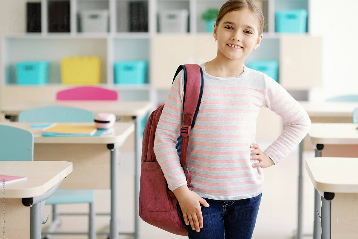 Student modern schoolroom environment schoolbag smile back to school