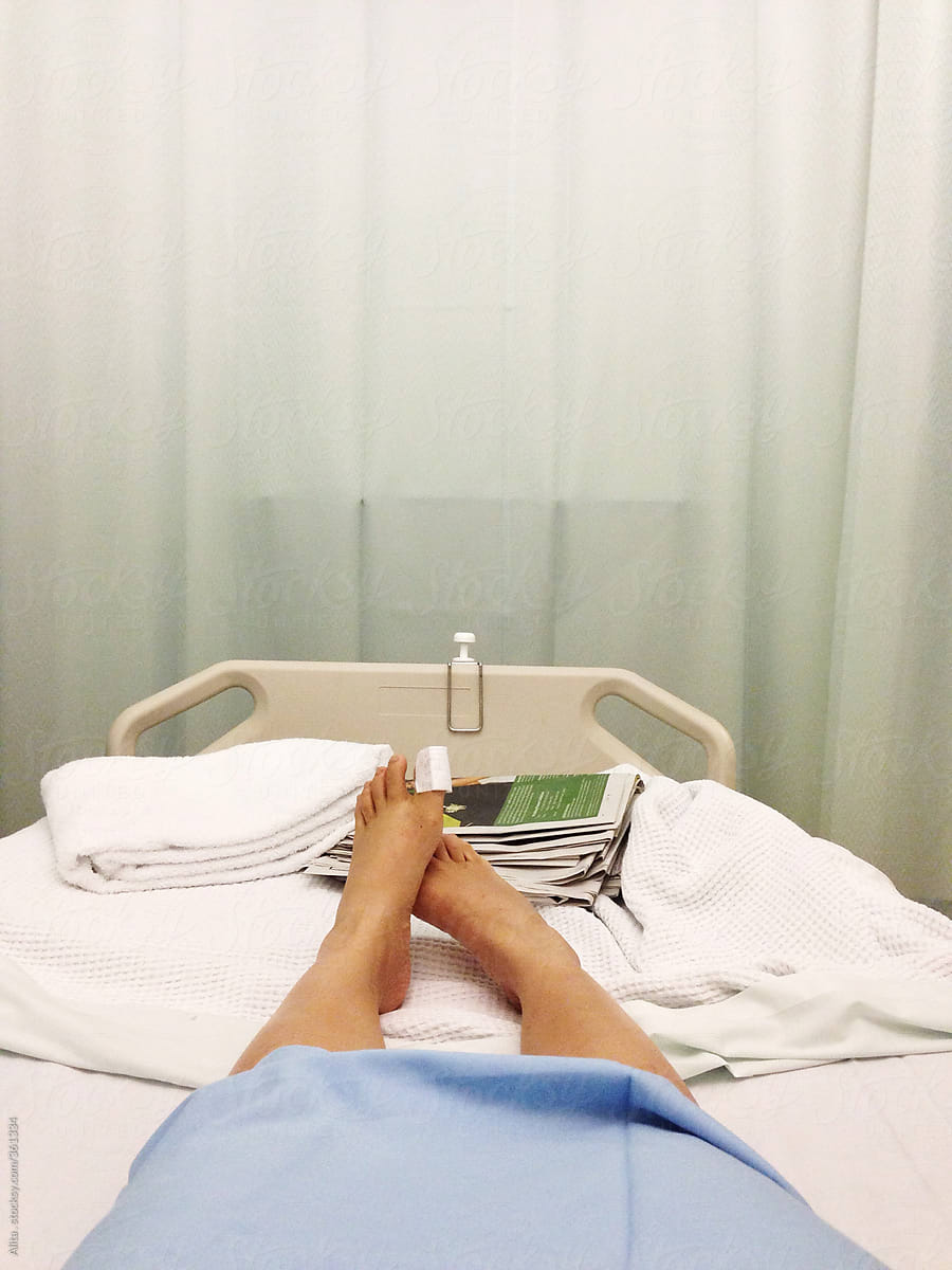 stock photo,royalty free,licensed photography,photos,accident,bed,foot,hosp...