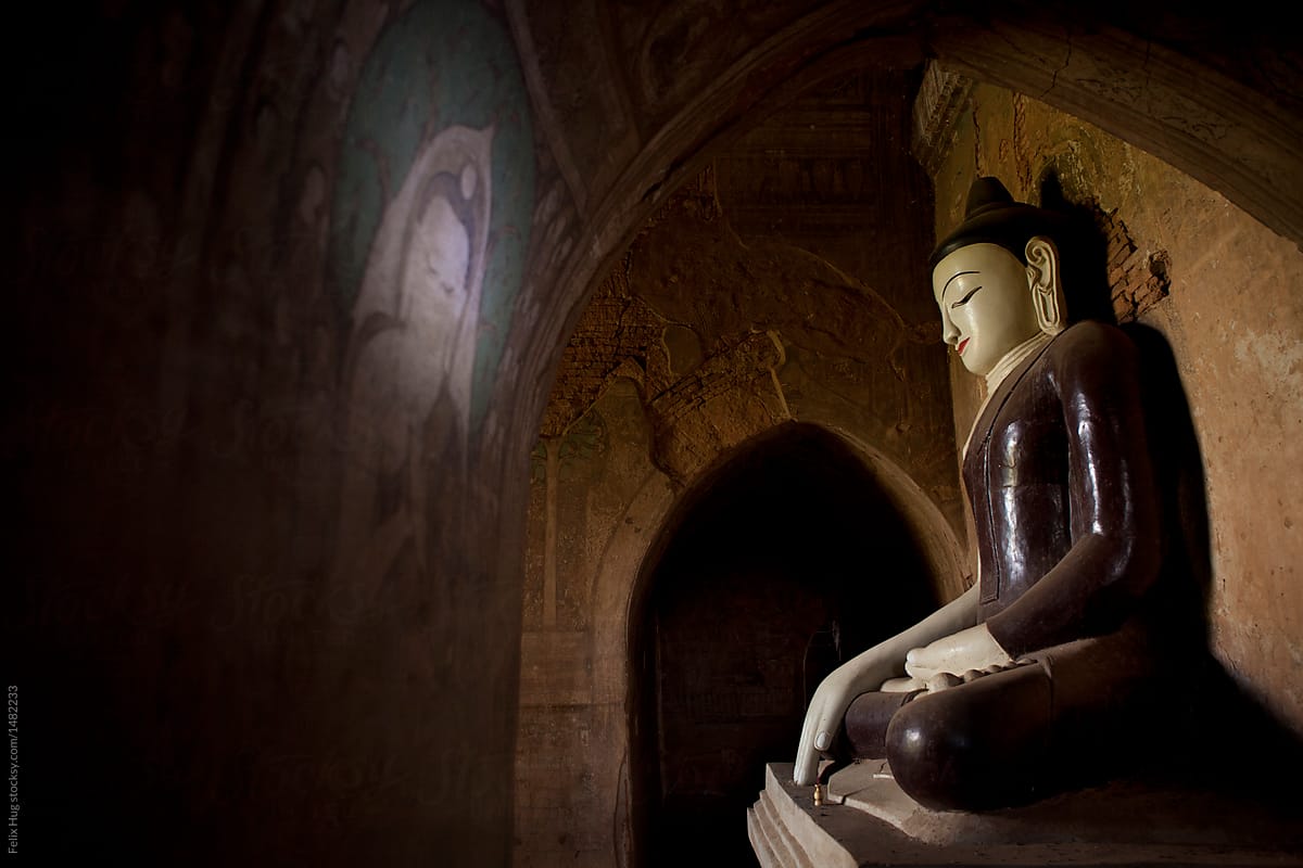 Bagan Buddha Statue