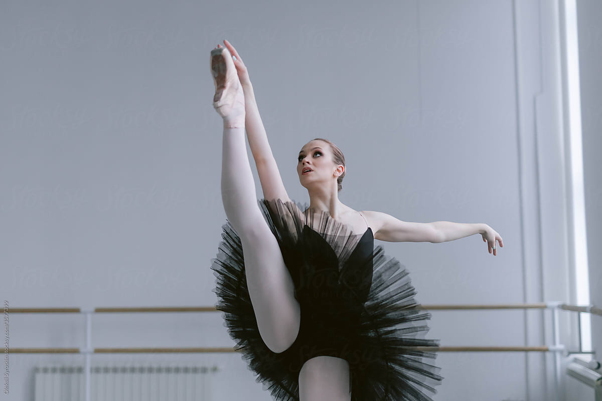 Ballerina completing movements in dance