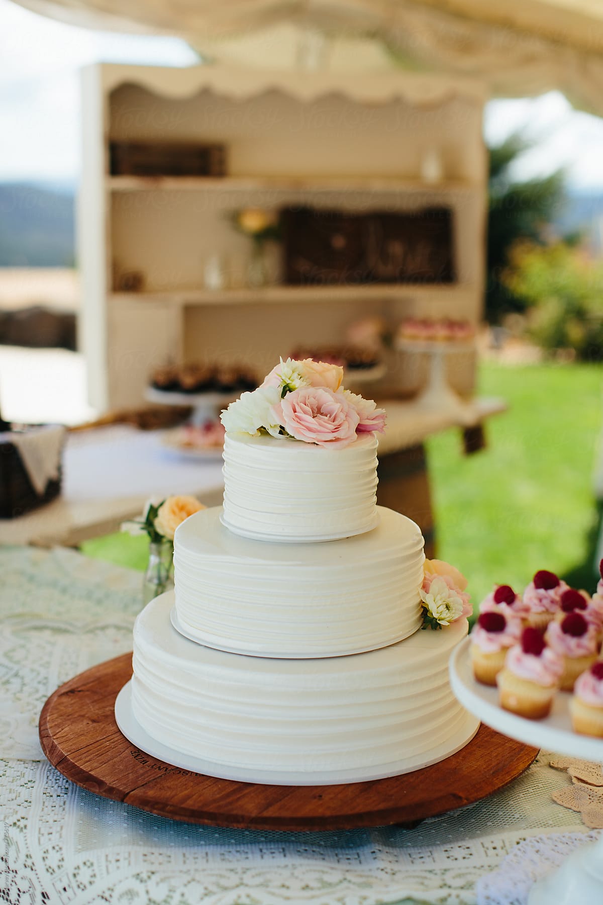 Beautiful, simple, white wedding cake