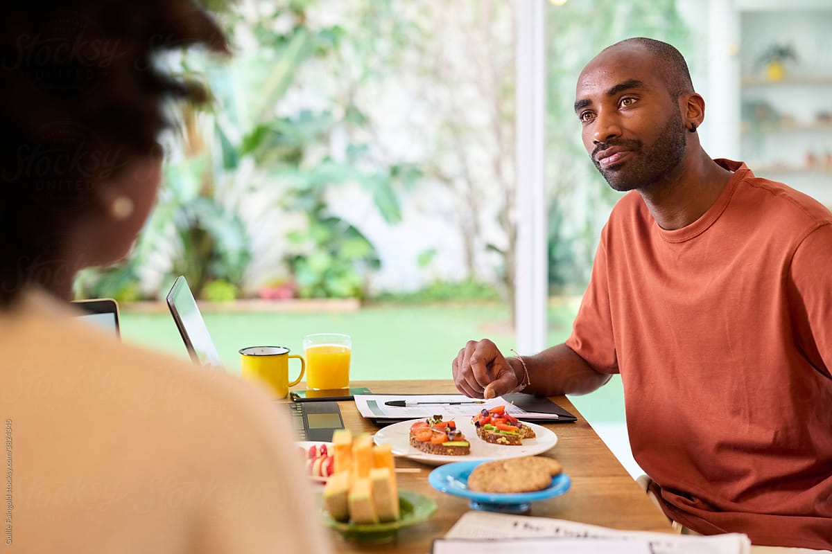 Black people have healthy breakfast together